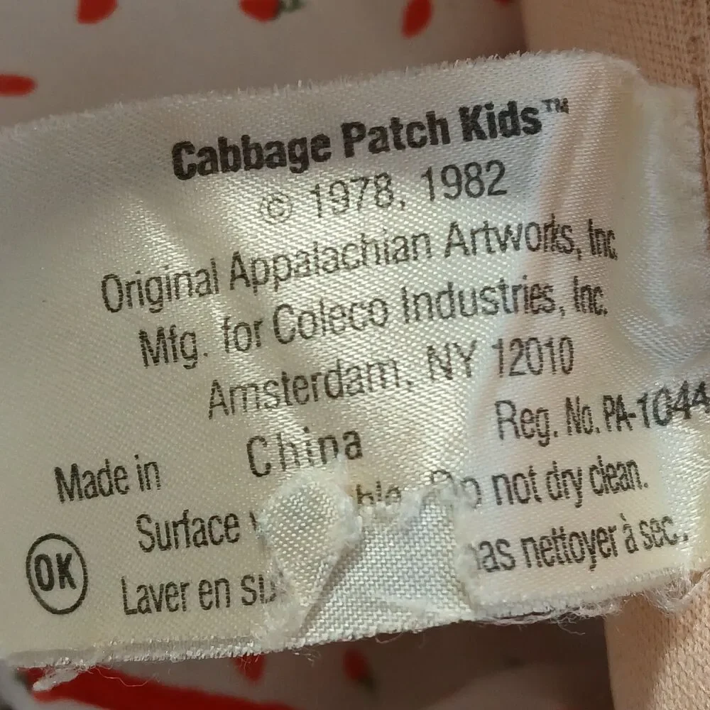 Vintage 1985 Cabbage Patch Kid Doll Red Hair Blue Eyes Dimples strawberry Outfit